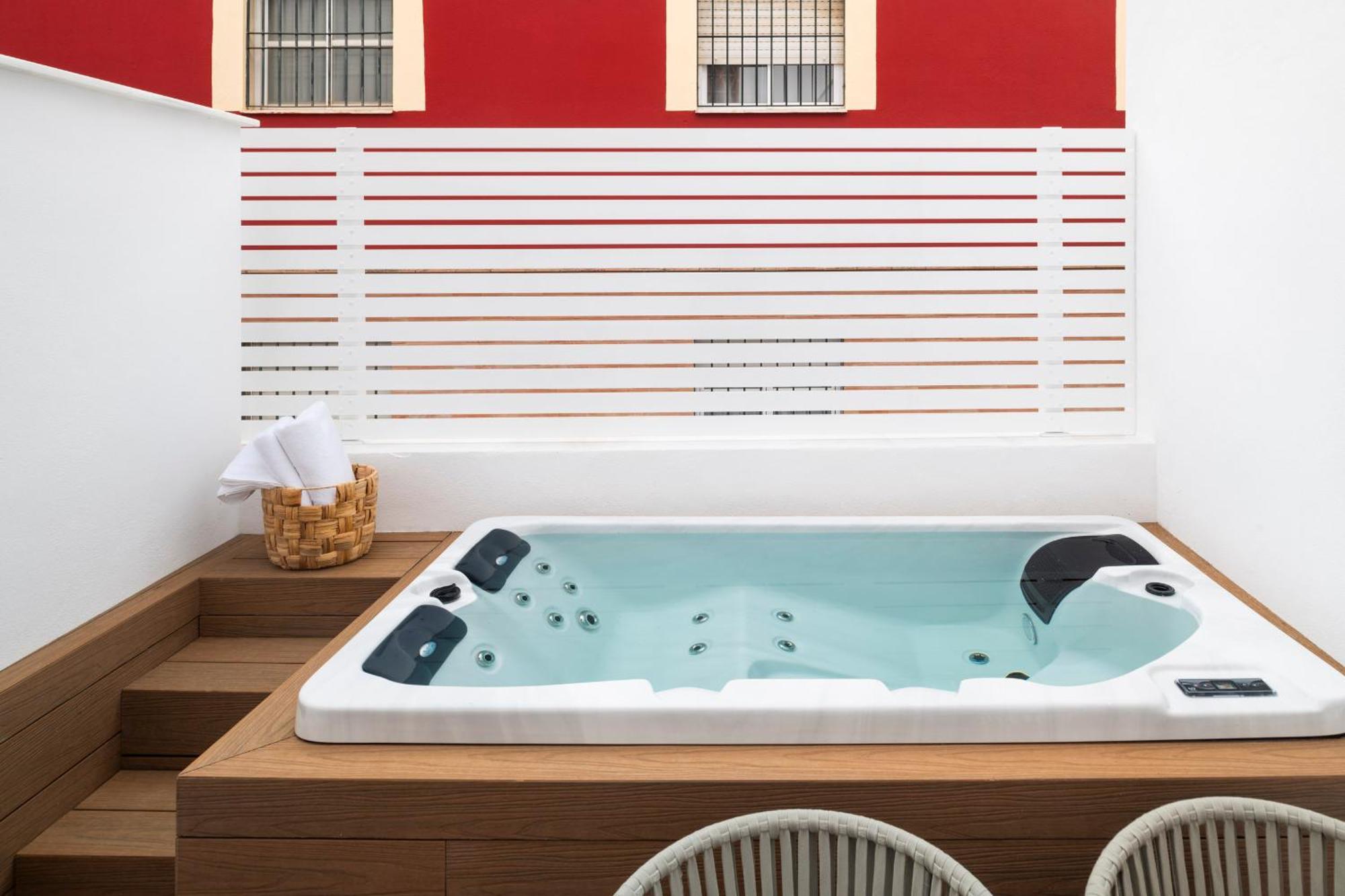 Magno Apartments Santa Clara - Private Terraces With Jacuzzi Sevilla Kültér fotó